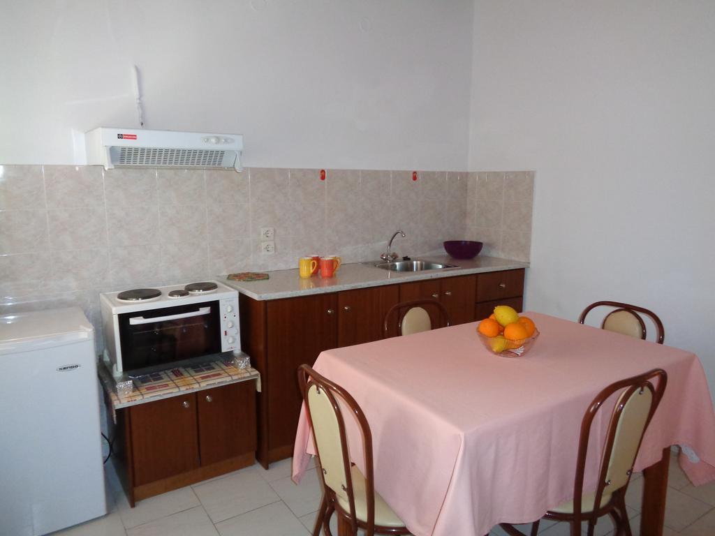 Skyline Apartment Velonádes Cameră foto